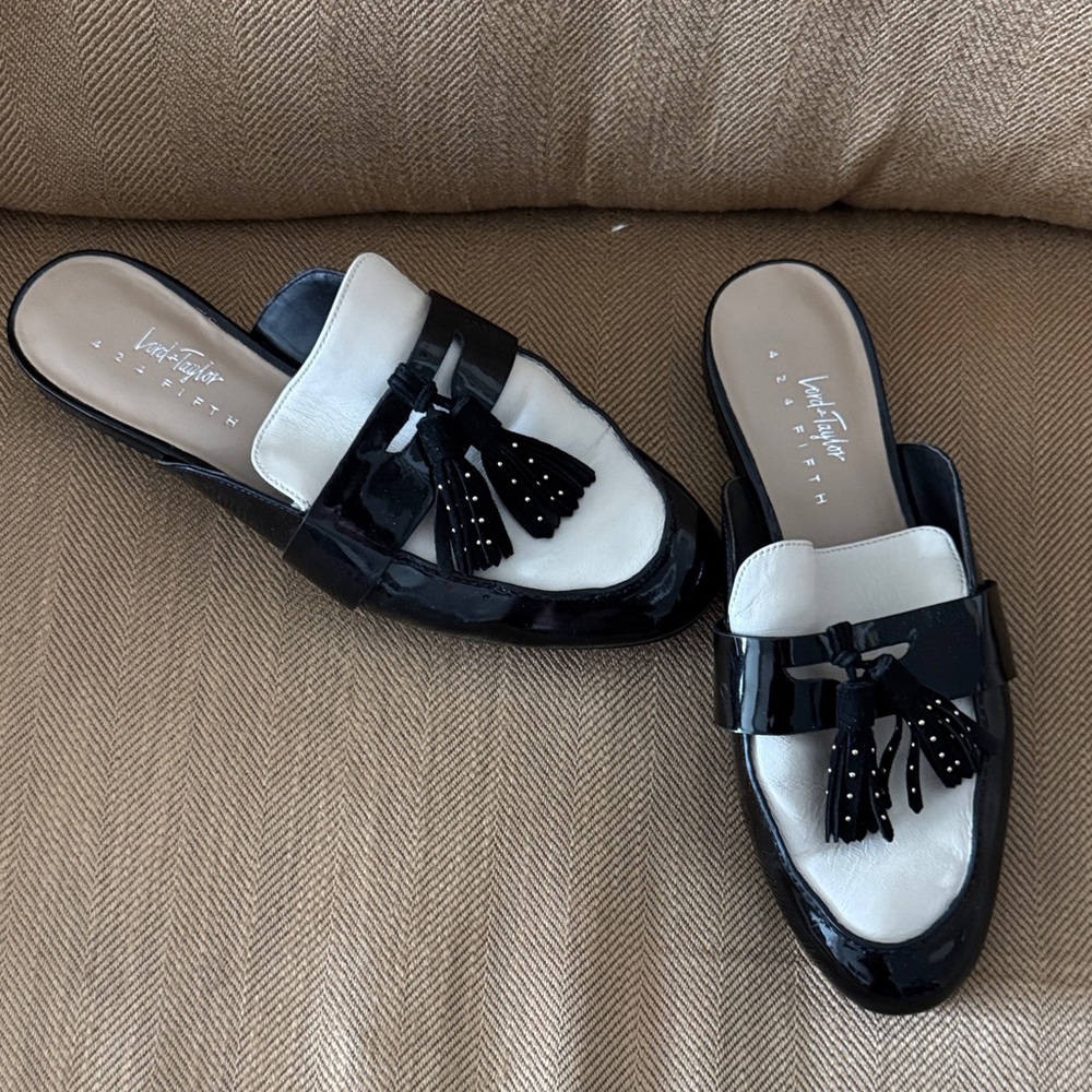Lord & Taylor Black and Cream Tassel Mules